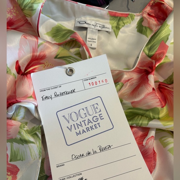 Oscar de la Renta Hibiscus Caftan- Rockefeller owned - Picture 4 of 9